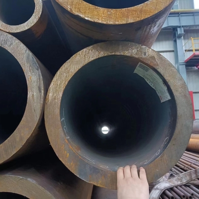 Un buon prezzo. 304 Acciaio inossidabile tubo senza cuciture rotondo o quadrato con superficie lucidata per la piegatura in linea