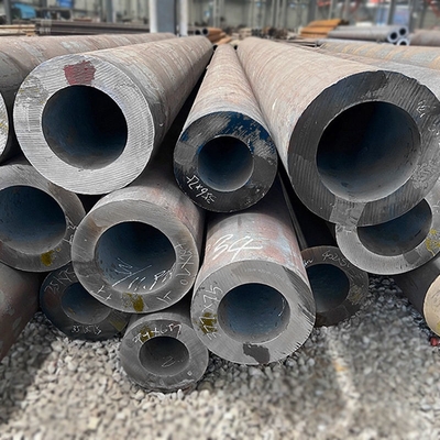 tubi di Seamlesss del carbonio di 15CrMo 20CrMo 30CrMo 35CrMo 42CrMo 121mm 116mm ad alta resistenza/carico di snervamento